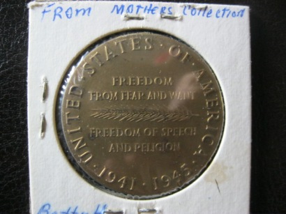 World War II coin, victory medal, freedom from fear, freedom of religion